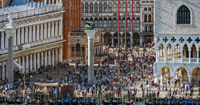 Venecia está tan cansada de la avalancha de turistas que se ha inventado un nuevo peaje para ellos: la tarifa de entrada