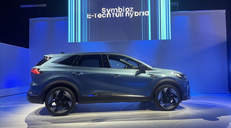 Renault Symbioz: el nuevo SUV híbrido fabricado en España es un Captur agrandado que apuesta por la habitabilidad