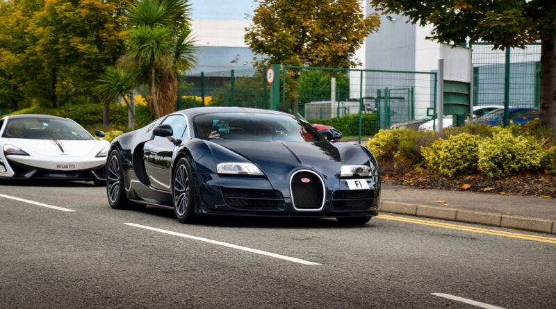 Lo difícil no es comprarse un Bugatti, es mantenerlo: cambiarle el aceite cuesta como todo un coche nuevo
